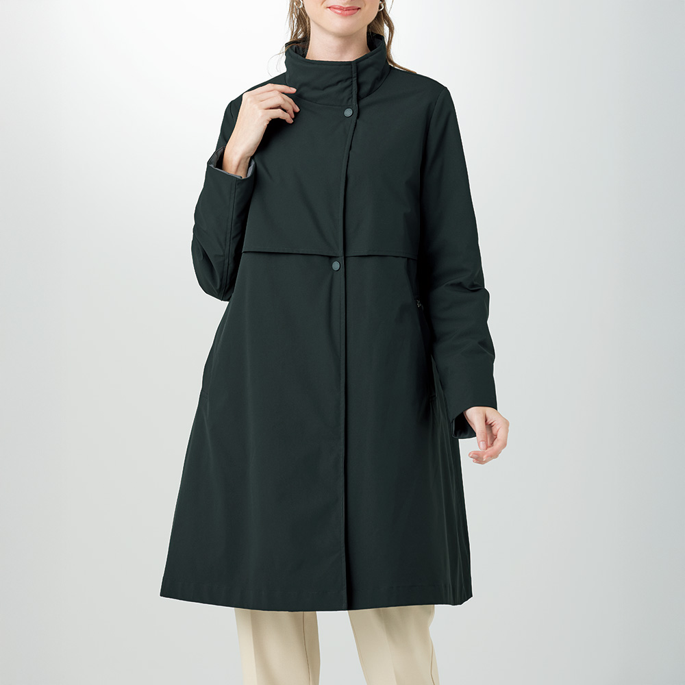 スタンドカラーステッチレスダウン