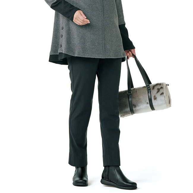 両面起毛のストレッチパンツ