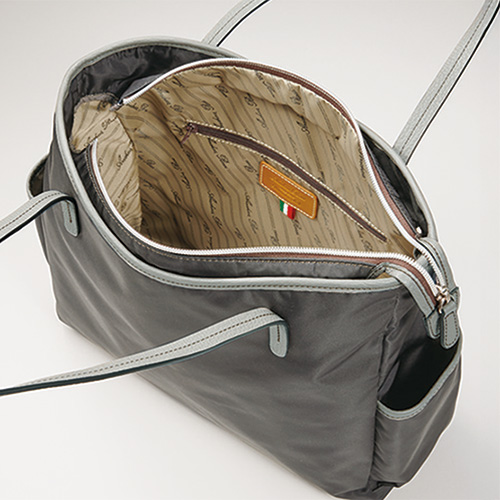 ショルダーバッグ