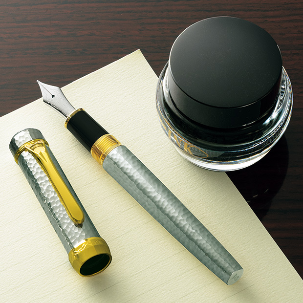 伝統工芸士作･鍛金磨き万年筆