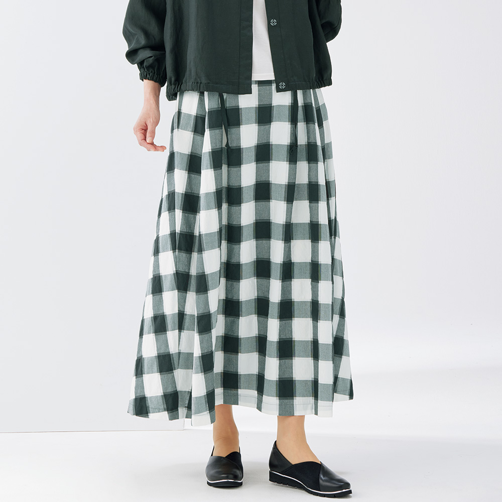 ブロックチェックのロングスカート