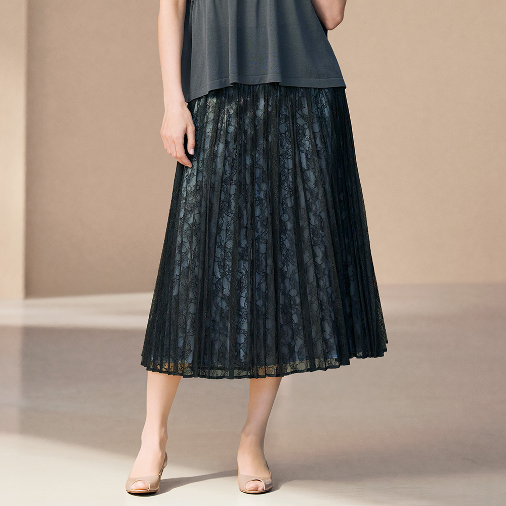レース使いプリーツスカート