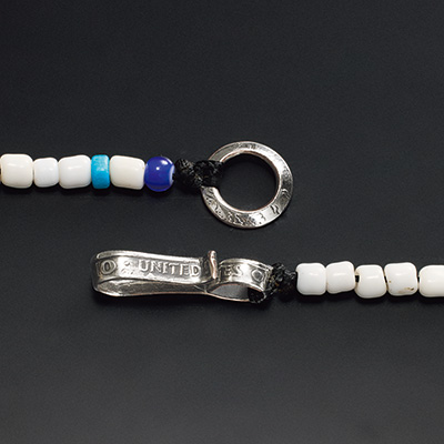 ビーズネックレス