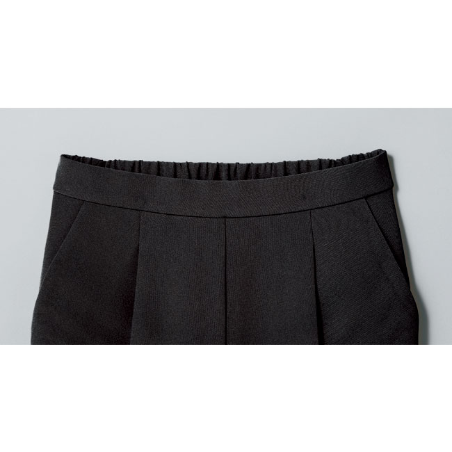 とろみテーパードパンツ
