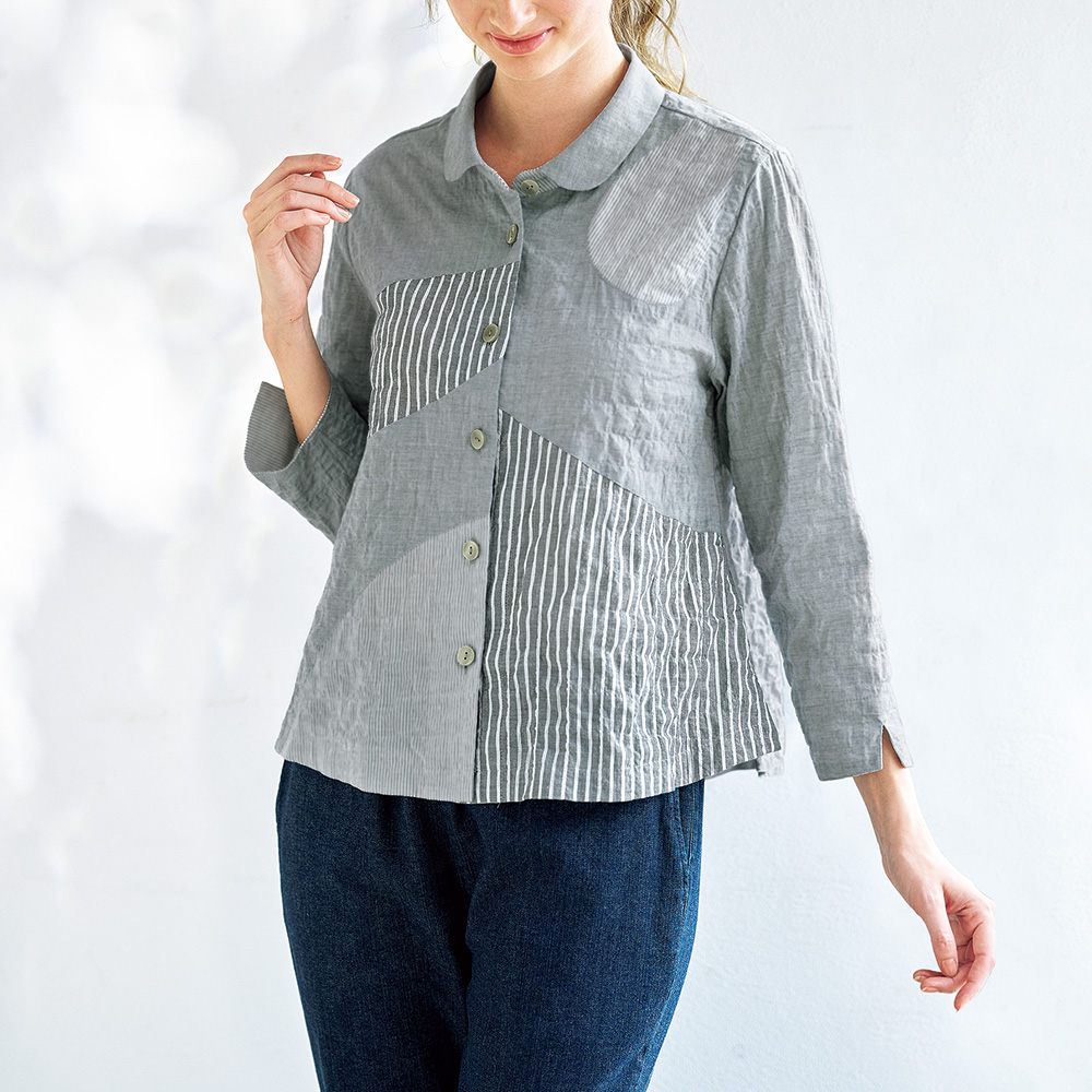 袖折り返し可能な切り替えブラウス