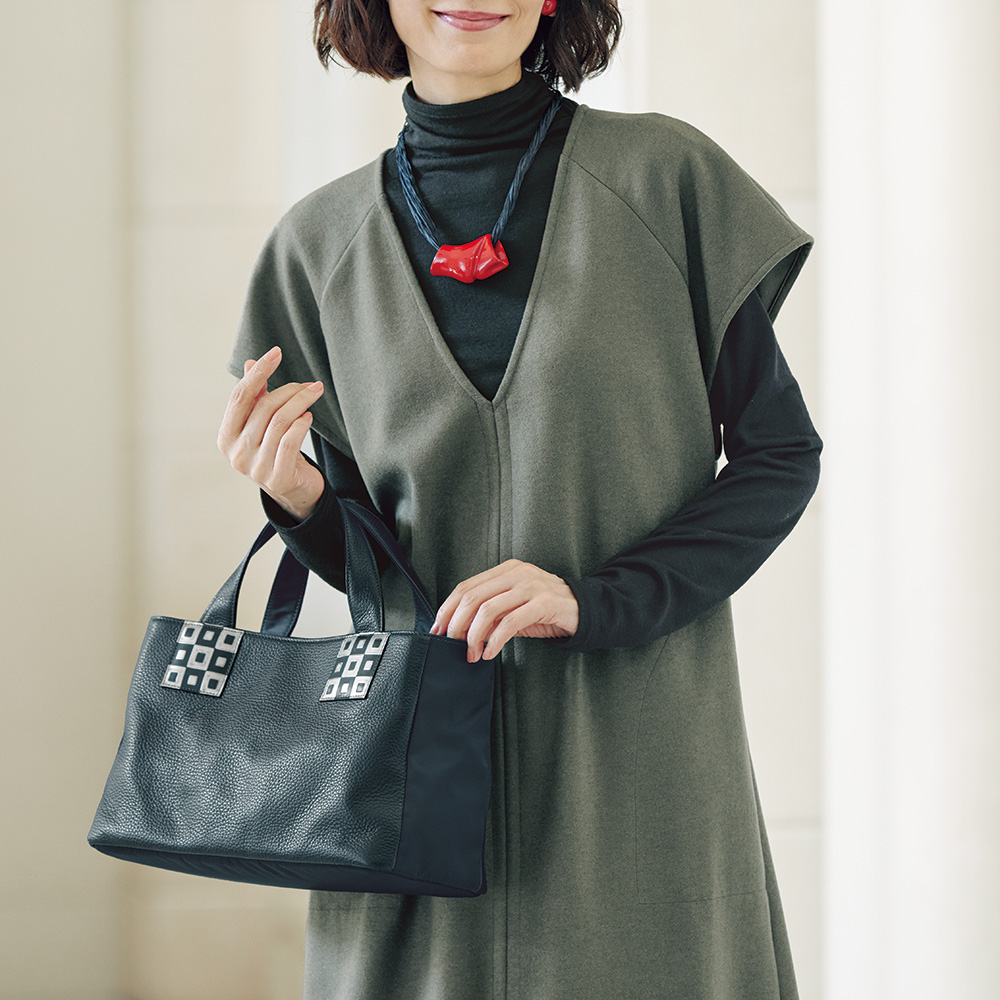 型押しレザーを使った和モダンバッグ