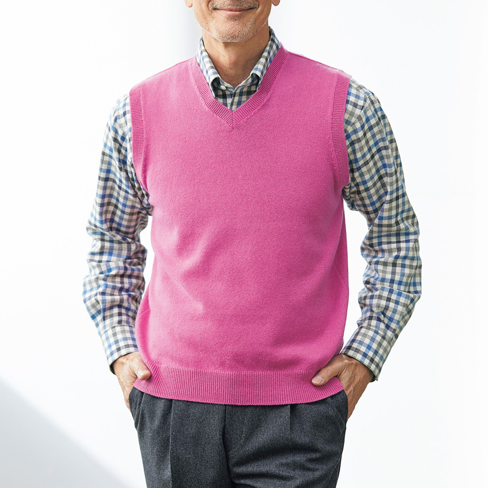 カシミヤの洗えるベスト