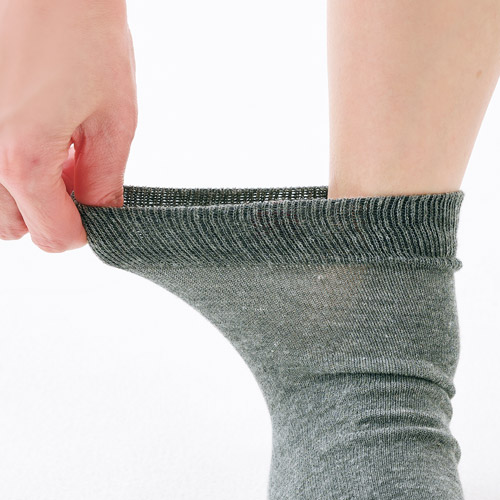 遠赤シルク磁気足裏サポーター／2足セット