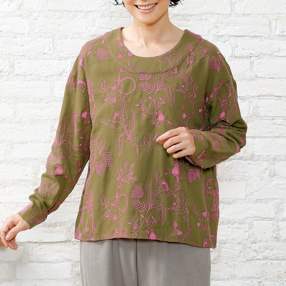 綿ウール刺しゅうオーバーブラウス／森の楽園