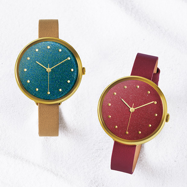 岩絵具を塗った腕時計