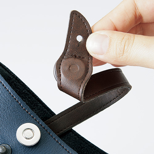 ストラップシューズ