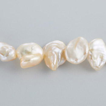 淡水バロックパールネックレス