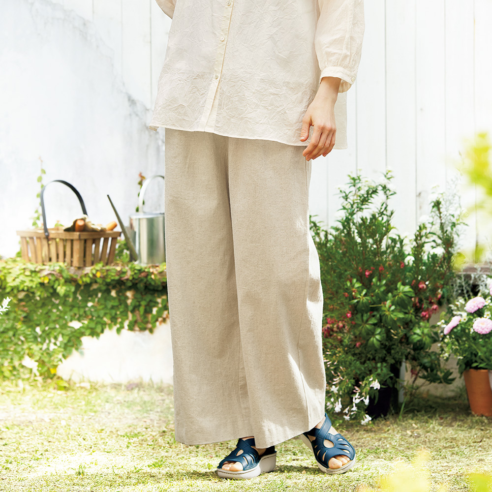 リネンコットンのワイドパンツ