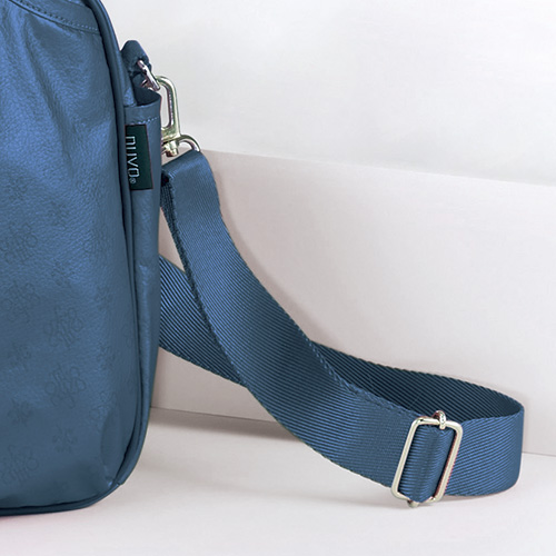 ショルダーストラップ