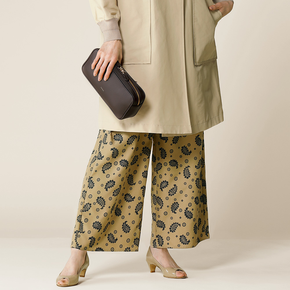 ペイズリー柄プリントパンツ