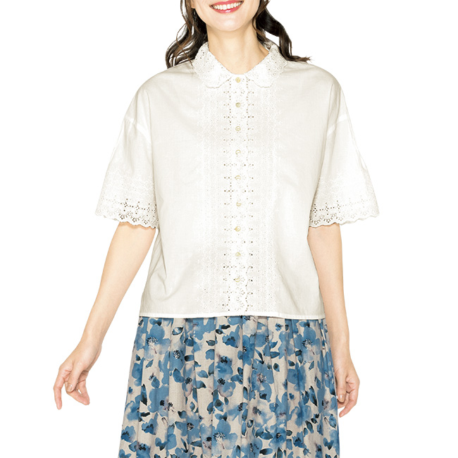 スカラップエンブロイダリーブラウス